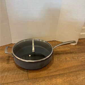 Professional Quality 5.5 qt. Pan Skillet Member’s Mark Nonstick 12” with Lid